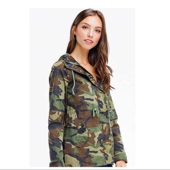 Camouflage Drawstring Jacket - Picture 2 of 4